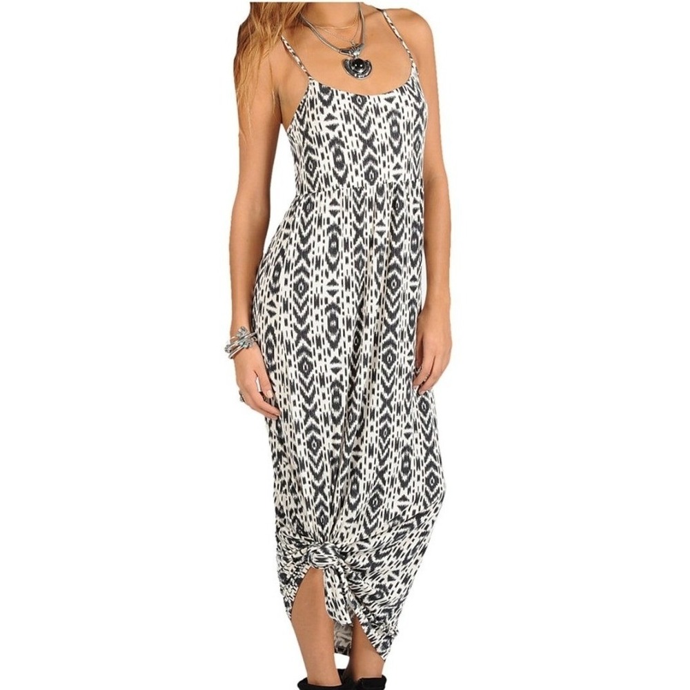 Volcom Ikat Print Maxi Dress Size M Boho‎ Racerback Strappy Back Festival Dress